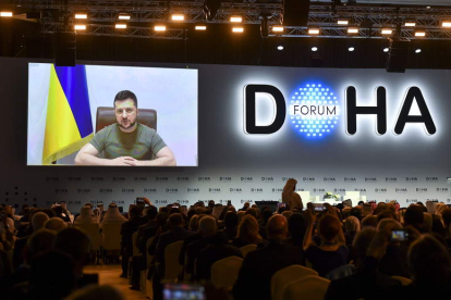 Zelenski intervino ayer en la cumbre de Doha. NOUSHAD THEKKAYI