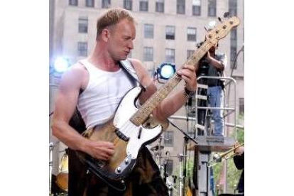 El músico británico Sting, a la izquierda, y el estadounidense Lenny Kravitz
