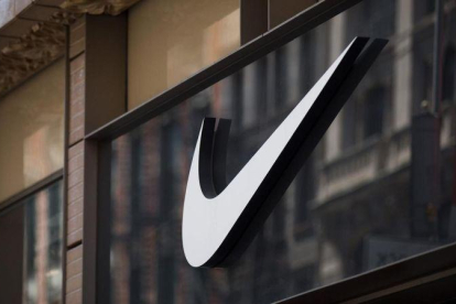 El logo de Nike, en su tienda de Nueva York; la multinacional es una de las protagonistas de los papeles del paraíso.