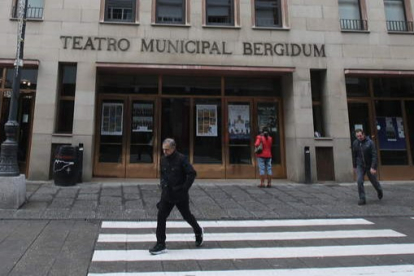 Imagen de archivo del Teatro Bergidum. L. DE LA MATA