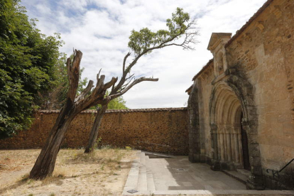 El monasterio de Carrizo es pieza fundamental en la investigación sobre el trazado del Camino
