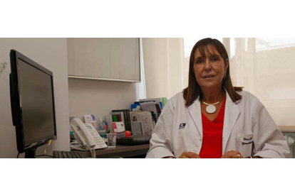 La doctora Marisa Alija, especialista en Obstetricia y Ginecología, en su despacho del Centro Ginecológico HM San Francisco. fernando otero