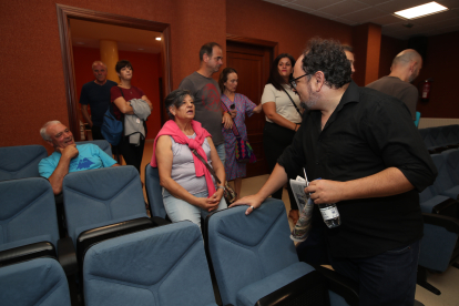 presentación película 'Camino Negro' y casting en Páramo del Sil. L. DE LA MATA