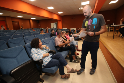 presentación película 'Camino Negro' y casting en Páramo del Sil. L. DE LA MATA