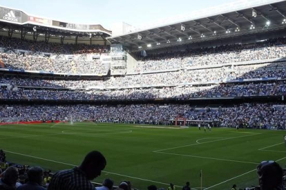 Una vista del estadio Bernabéu, donde el Madrid no quiere que el Barça juegue la fina de la Copa del Rey.