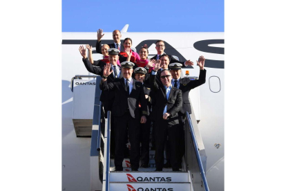 La tripulación de la aerolínea Qantas, ayer. QANTAS HANDOUT