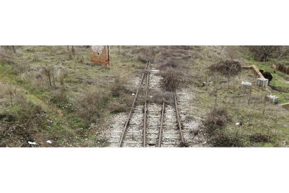 Tramo del ferrocarril de la ruta de Plata, abandonado en la provincia leonesa. RAMIRO