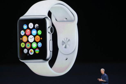 Imagen del Apple Watch tomada en la presentación de este martes en Cupertino (California)