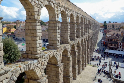 Los alumnos deberán terminar de construir el acueducto de Segovia para llevar agua al poblado. PABLO MARTÍN