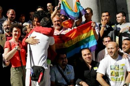 Las banderas multicolor, símbolo del colectivo, tiñeron las calles de Madrid.