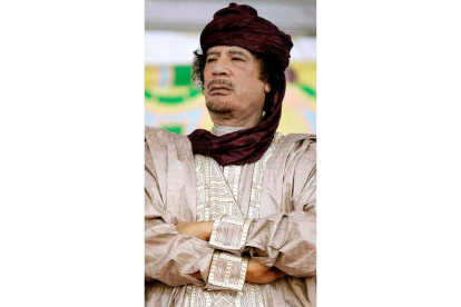 Foto de archivo del 2009 del entonces líder libio Gadafi.