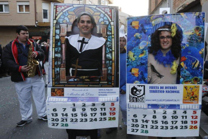 Los carnavaleros por libre ponen esa esencia a la fiesta. M.P.