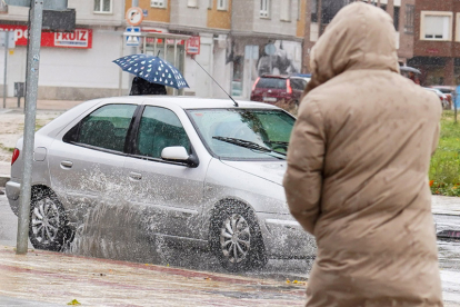 Temporal de viento y lluvia en León. CAMPILLO / ICAL.