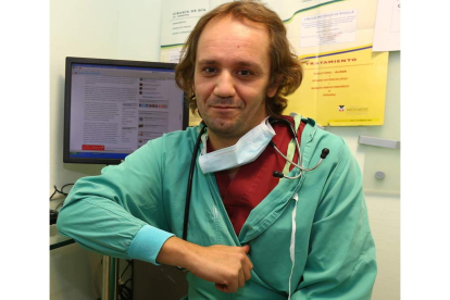 José Manuel Caunedo, anestesista que denuncia las irregularidades.