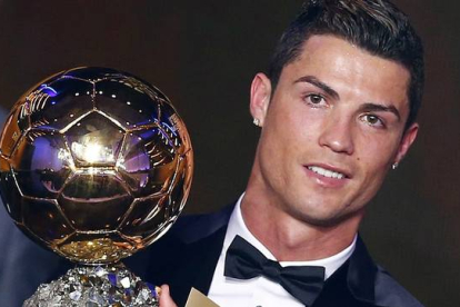 Cristiano Ronaldo, tras recibir el Balón de Oro 2013, el 13 de enero, en Zúrich.