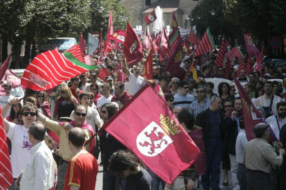 Diez mil personas participaron en la movilización por la autonomía de León enb el año 2007. RAMIRO