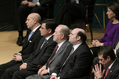 El ministro de Educación, José Ignacio Wert; el presidente de la Junta General del Principado, Pedro Sanjurjo, el delegado del Gobierno en Asturias, Gabino de Lorenzo y el alcalde de Oviedo, Agustín Iglesias Caunedo. J.L. Cereijido.