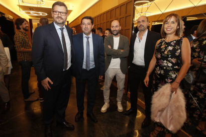 Roberto Vidal, CEO de Xeridia, junto a Carlos Álvarez, Roberto Blanco, Joaquín Garnica y Flor Álvarez Taboada. RAMIRO/FERNANDO OTERO