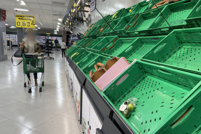 Un supermercado de León, el pasado jueves. RAMIRO