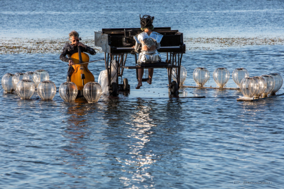 Fotografía del espectáculo de Le Piano du Lac en su gira. PASCAL ROUSSEAU