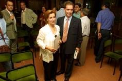 Fátima López Placer, junto a López Benito, el día que asumió la presidencia comarcal del PP