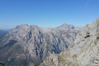Vista de los Picos de Europa. DL