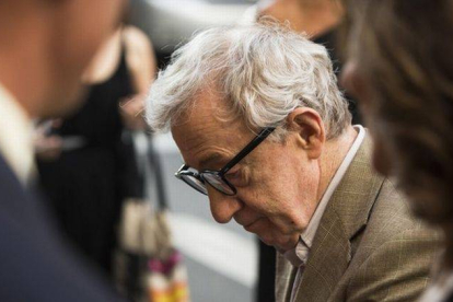 Woody Allen llega al estreno de la película 'Magic in the Moonlight', el jueves en Nueva York.