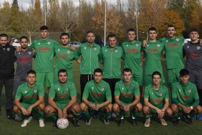 Equipo del Atlético Pinilla de la 1ª División Provincial de Aficionados. FERNANDO OTERO