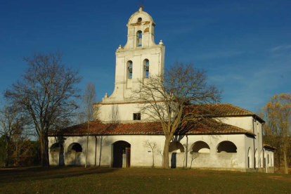 Santuario de la Virgen de Yecla en Villaverde de Arcayos. REDACCIÓN