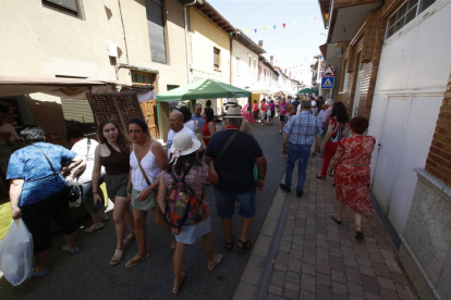 Santa Marina del Rey celebra la Feria del Ajo. RAMIRO