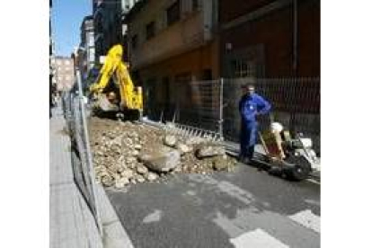 CRS comenzó ayer a trabajar en torno a la avenida de España