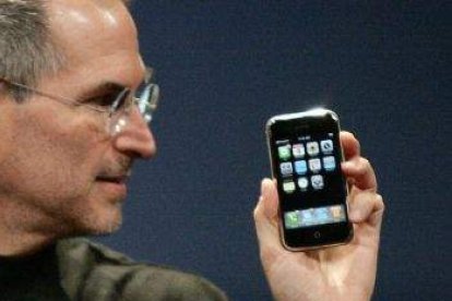 Steve Jobs al frente de Apple