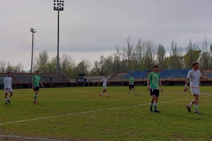 Los leoneses sufrieron para retener los tres puntos y se agarran a la salvación. CYDL