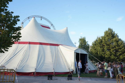 La carpa que acoge el Festival de Circo. J. NOTARIO