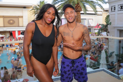 Serena Williams y Neymar en su encuentro durante las vacaciones.
