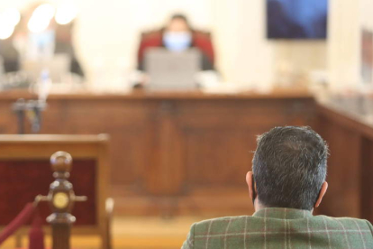 Imagen del juicio que se ha seguido contra José Luis Ramón en la Audiencia. RAMIRO