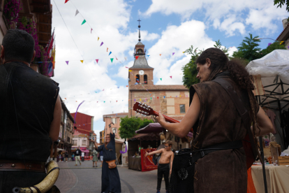 Mercado medieval en Santa María del Páramo. J. NOTARIO