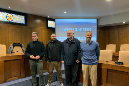 Iván Alonso, Pepe Domingo (E-creación), Antolín de Cela y Alberto García. DL