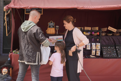 Mercado medieval en Santa María del Páramo. J. NOTARIO