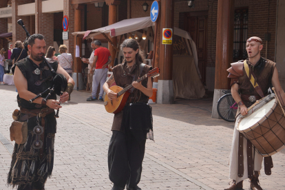 Mercado medieval en Santa María del Páramo. J. NOTARIO