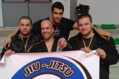 Integrantes del jiu-jitsu brasileño que se practica en León.