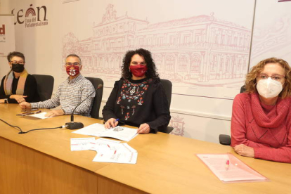 Presentación de las actividades en el Ayuntamiento de León. RAMIRO