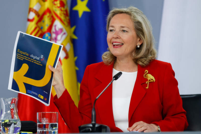 La vicepresidenta primera y ministra de Economía, Nadia Calviño. JUAN CARLOS HIDALGO