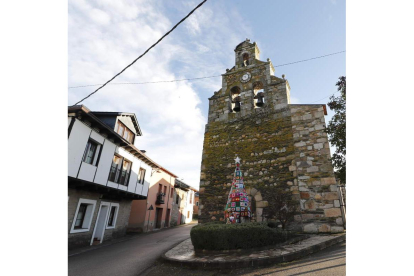 La iglesia de la localidad de Almázcara. L. DE LA MATA