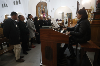 Momentos previos a la procesión del Silencio de Ponferrada. L. DE LA MATA