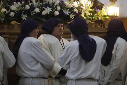 Momentos previos a la procesión del Silencio de Ponferrada. L. DE LA MATA