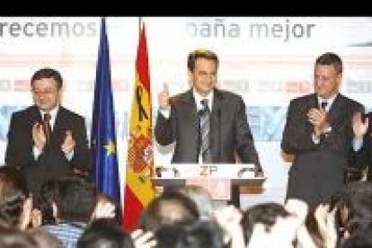 El PSOE ha ganado las elecciones, al obtener 164 diputados. Zapatero ha prometido «gobernar para todos».
