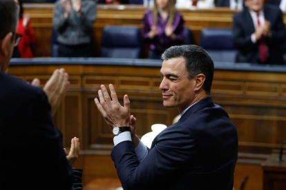 Pedro Sánchez ayer, tras conocerse el resultado de la votación de la moción de censura. CHEMA MOYA