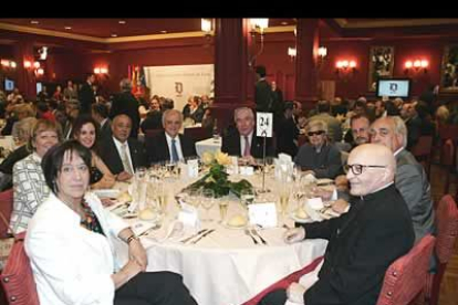 Olga Beberide Martínez, Araceli Ibáñez Bajo, Marta Arce García, Jesús Díez Pérez, Manuel Núñez Pérez, Enrique García Astigarraga, Concha Casado Lobato, César Dopazo García, Samuel Rubio y Antonio Viñayo González.