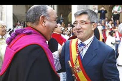 El Cabildo catedralicio rechazó la oferta del consistorio de darle un huerto y un bocadillo de tortilla de chorizo si aceptaba que el tributo de Las Cantaderas es libre y no obligartorio.